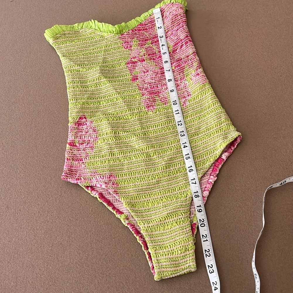 Rococo Sand Leia Bodysuit - Stretchy Smocked- green/pink - XS - Picture 10 of 11